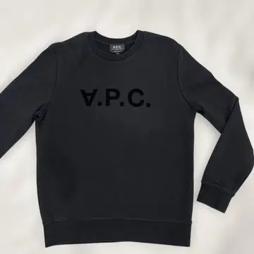 A.P.C. 블랙 크루넥 맨투맨 플로키 로고 프린트