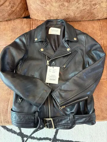 뷰티풀 피플 양가죽 라이더스 140 여성용 착용 가능