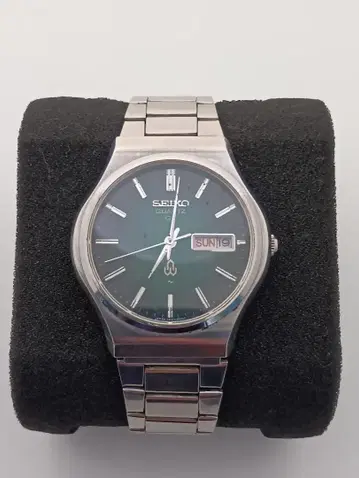 SEIKO 세이코 쿼츠 손목시계 그린 다이얼 작동