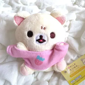 코리락쿠마의 딸기 없는 하루 테노리 봉제 인형