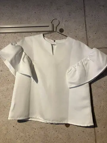 BIRTHDAY BASH 클리오네 블라우스 M