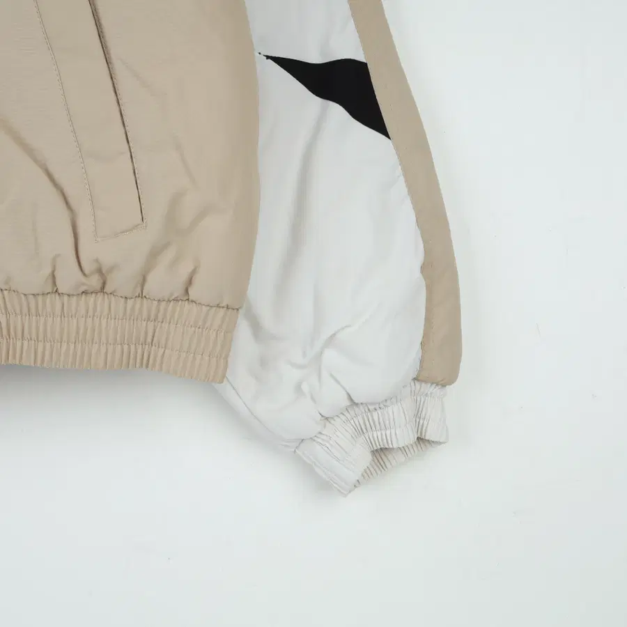 [S] Supreme Wildcat Sideline Puffer Jacket 灰色 - 23FW