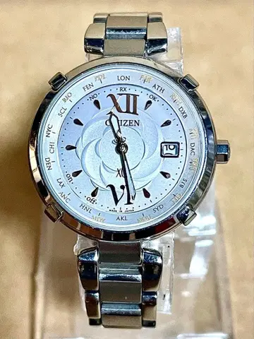 CITIZEN XC 크로스시 실버 다이얼 전파 솔라 여성용 손목시계