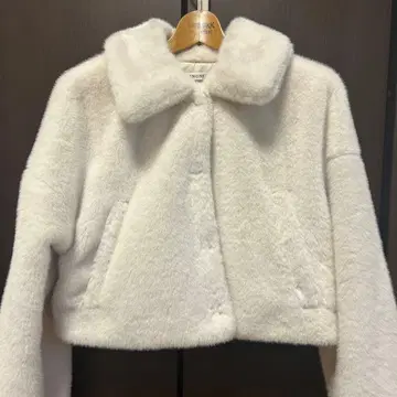 INGNI 보아 자켓 숏 기장 화이트