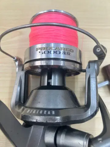 다이와 PROCARGO 5000 낚시릴