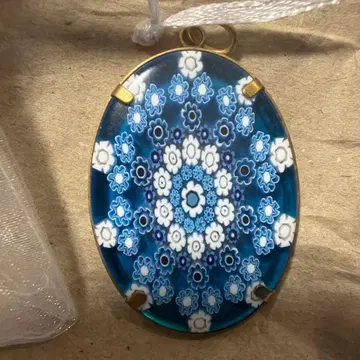 파랑과 화이트 꽃 무늬 오벌 펜던트 탑 베네치아 유리 키타이치 유리