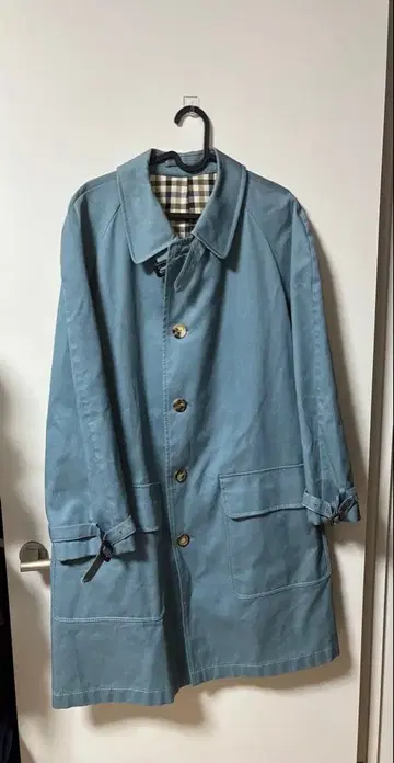 아쿠아 스큐텀 코트 잉글랜드제