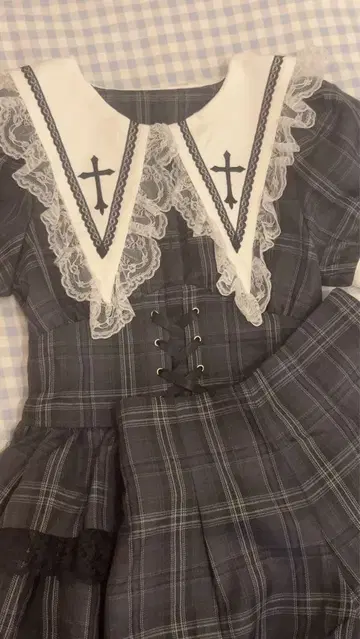 MA*RS 크로스 자수 3단 프릴 셋업