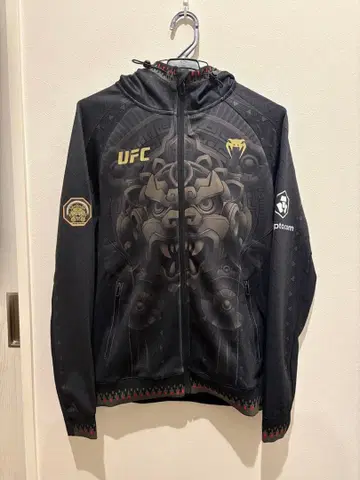 UFC by Venum 후드 부착 후드티