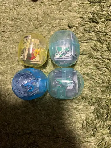 포켓몬 30주년 메탈 참 피카츄 이상해씨 거북왕