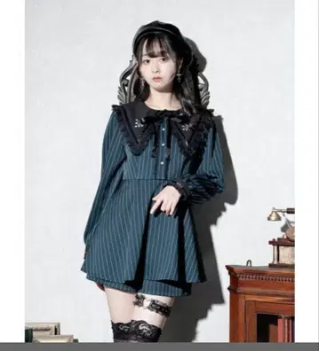 NOEMIE 노에미 고딕 자수 세일러 셋업 양산계 지뢰계 세트