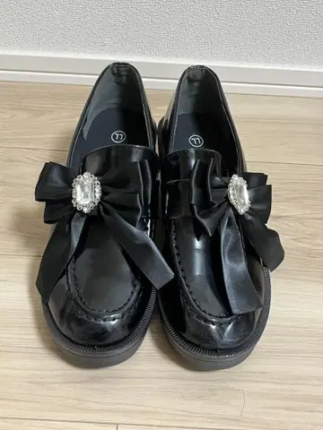 [ NOEMIE ] 비쥬 리본 마니쉬 슈즈 [LL]