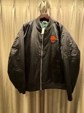 USJ 쿠파 아우터 블랙