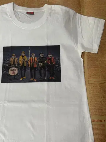 GURE J BAND 화이트 T셔츠 스타일리시 인기 고양이 급상승