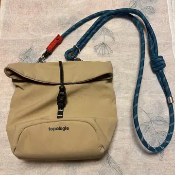 topologie 베이지 숄더백