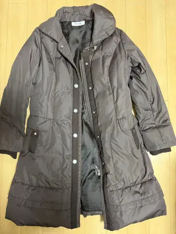 PINORE 후드 부착 브라운 롱 다운 코트