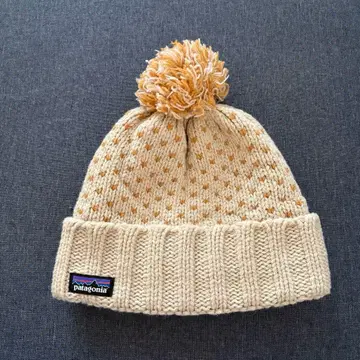 patagonia 파타고니아 니트 모자 화이트