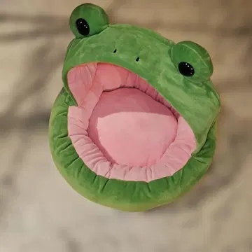 커다란 입의 개구리 씨 쿠션 그린 다이토 한정판