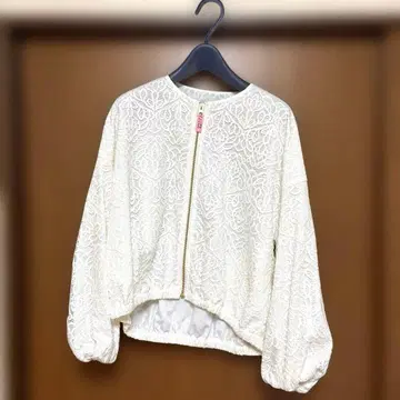 티아라 레이스 블루종