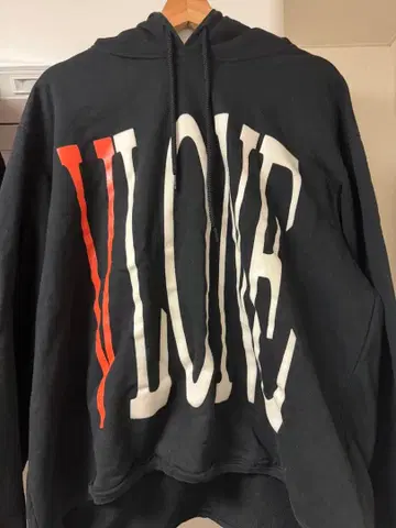 VLONE 후드티