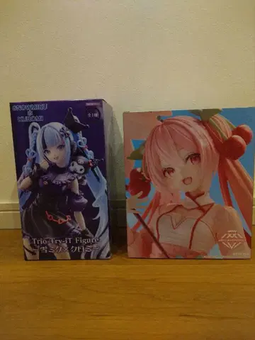 쿠로미 미쿠 & 벚꽃 미쿠 피규어 세트