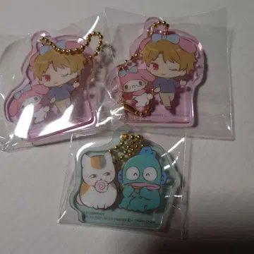 나츠메 우인장 산리오 콜라보 아크릴 키링