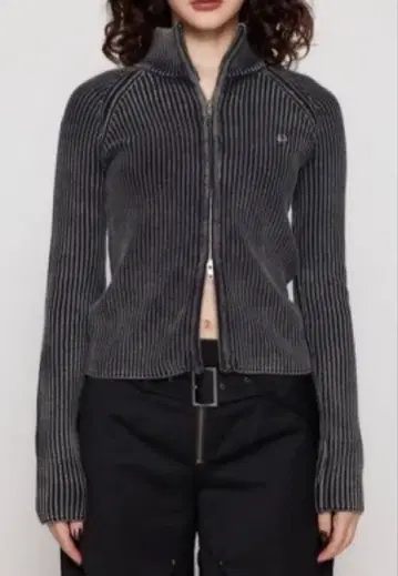 LAGUA GEM METAL MOTIF ZIP 니트 택 포함