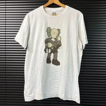 UNIQLO x KAWS UT 티셔츠