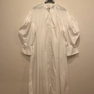 KBF 화이트 퍼프 슬리브 롱 셔츠 원피스