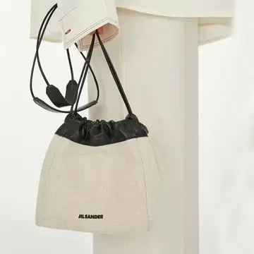 잔2 JIL SANDER 리버서블 드로우 스트링 숄더백