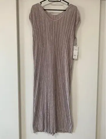 택 포함 새상품 KHA:KI 크러쉬 플리츠 원피스 그레이지 1 F