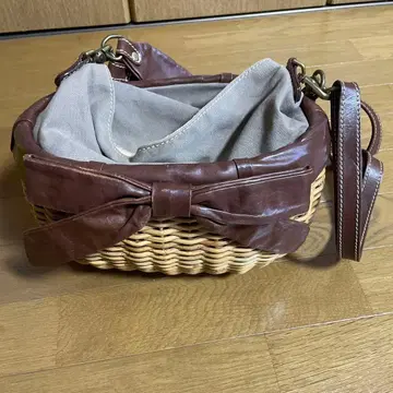 아인소프 리본 포함 바스켓백