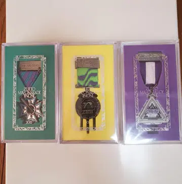 [ 새상품급 ] 계속 한밤중이면 좋을 텐데 훈장