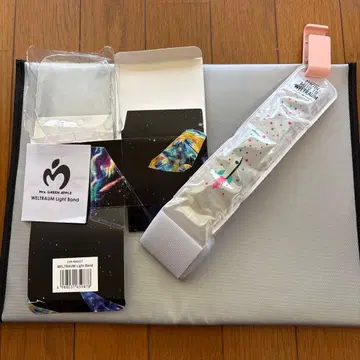 Mrs. GREEN APPLE WELTRAUM Light Band