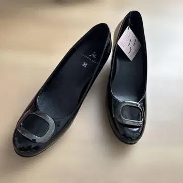 [새상품 미사용] 와코루 서세스워크 2E 펌프스