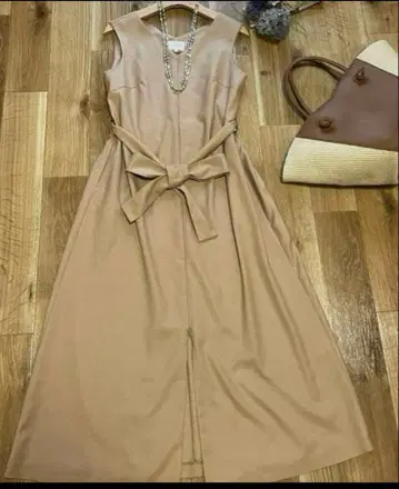 새상품급 로즈 티아라 원피스 베스트 2WAY 사이즈 38 베이지