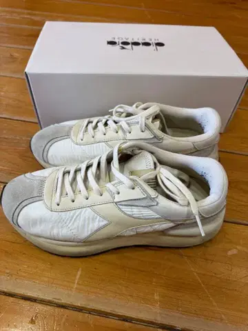 diadora MERCURY ELITE 40 사이즈