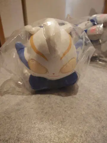 반다이 울트라맨 히카리 빛 고양이형 봉제 인형 (마스코트)