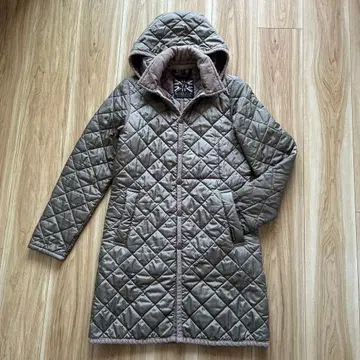 새상품급 LAVENHAM 영국제 퀼팅 코트 후드 부착