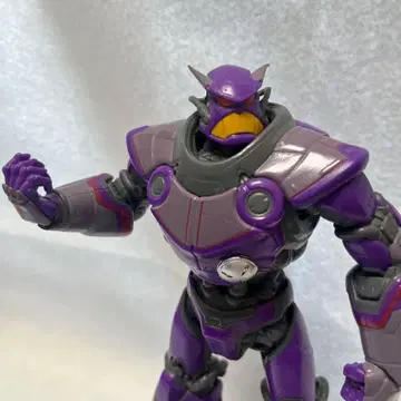 디즈니 영화 버즈 라이트이어 자그 피규어