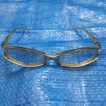 less than human OkaOde 마카오데