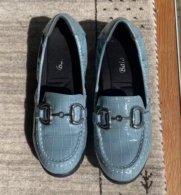 발리 라이트 블루 로퍼