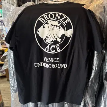 BRONZE AGE VENICE UNDERGROUND 브론즈 T셔츠