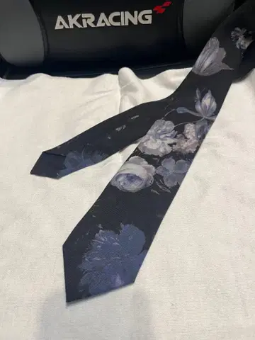 lad musician 라드 뮤지션 꽃무늬 넥타이 울