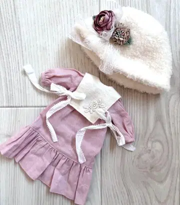 네오 브라이스 아웃핏 핑크 드레스와 모자 해외 작가님