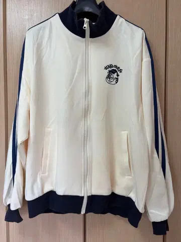 A'gem 에이젬 고양이CAT 라인 트랙 저지 아이보리