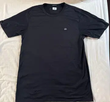 C.P. COMPANY 씨피 컴퍼니 블랙 티셔츠