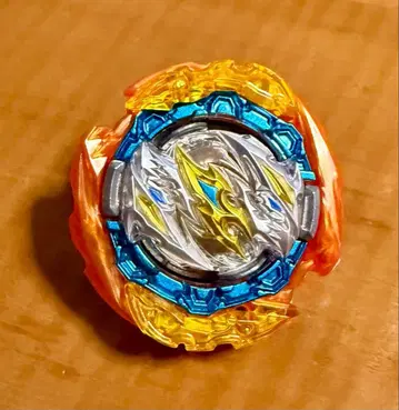 사이클론 라그나로크.Gg.Nv-6 베이블레이드 버스트