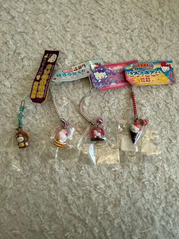 지역 한정 키티 레어 헬로키티 스트랩 4개 세트