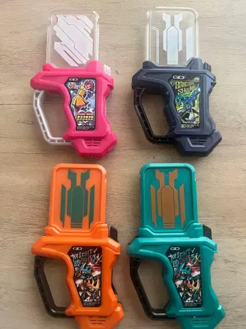 가면라이더 이그제이드 가샤트 4개 세트